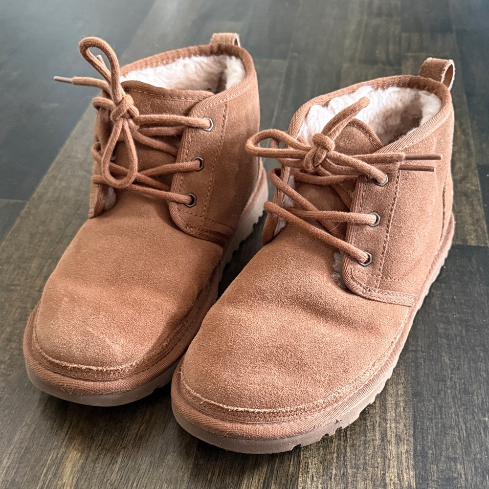 UGG Women’s Chestnut Neumels